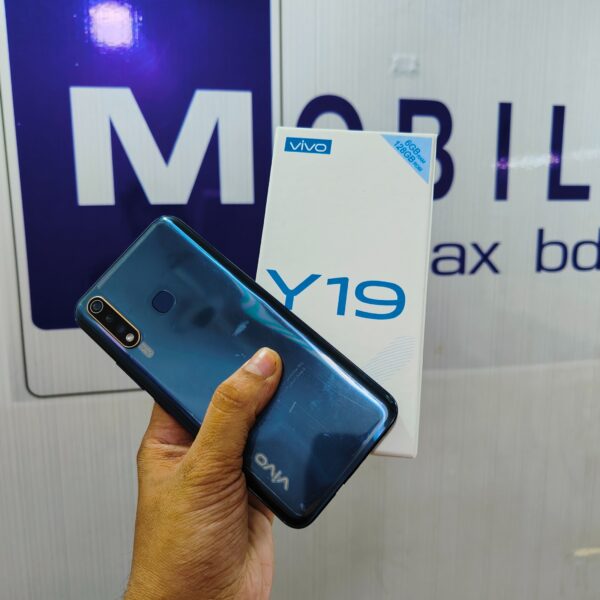 Vivo Y19…..8/256 gb…..8000 tk